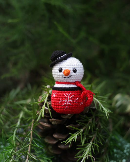Snowman Christmas Crochet ornament  Amigurumi . Cute Desk Decor Toy, Baby's First Nativity, Stocking Stuffer, Unique Festive Decor