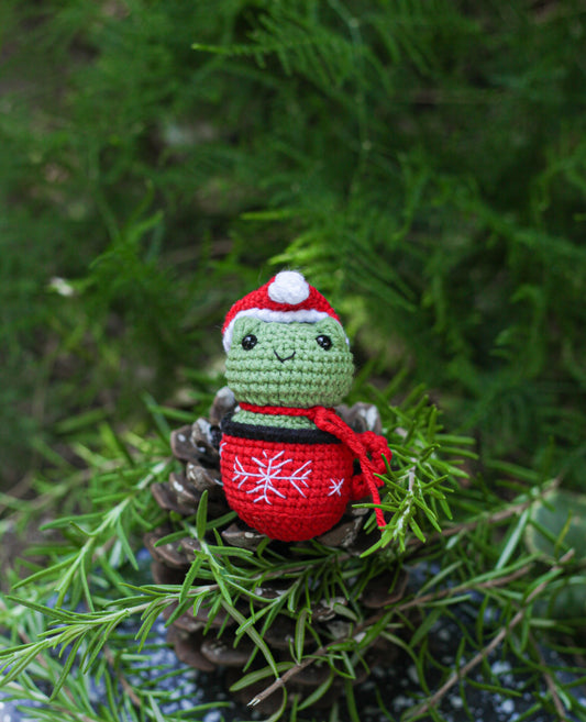 Frog Christmas Crochet ornament  Amigurumi : Cute Desk Decor Toy, Baby's First Nativity, Stocking Stuffer, Unique Festive Decor