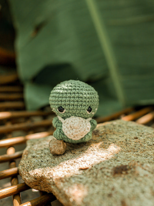 Turtle Crochet Keychain Miniature amigurumi figurine for office desk decor, fidget sensory toy, unique gift for car dashboard . kawaii pocket  hug