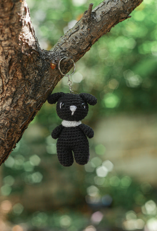 Black Dog Key Ring : Amigurumi Black Dog keychain,  bag accessory , pet lovers keychain, memorial keyring, cute animal keychain